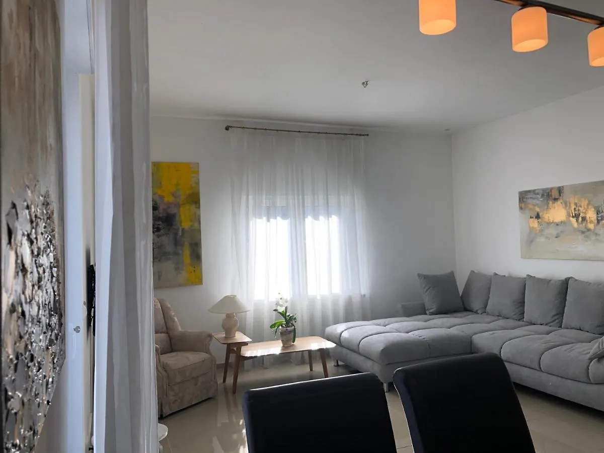 Exclusive Airport Apartment Kelsterbach