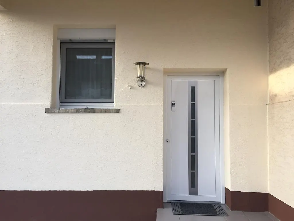 Exclusive Airport Apartment Kelsterbach